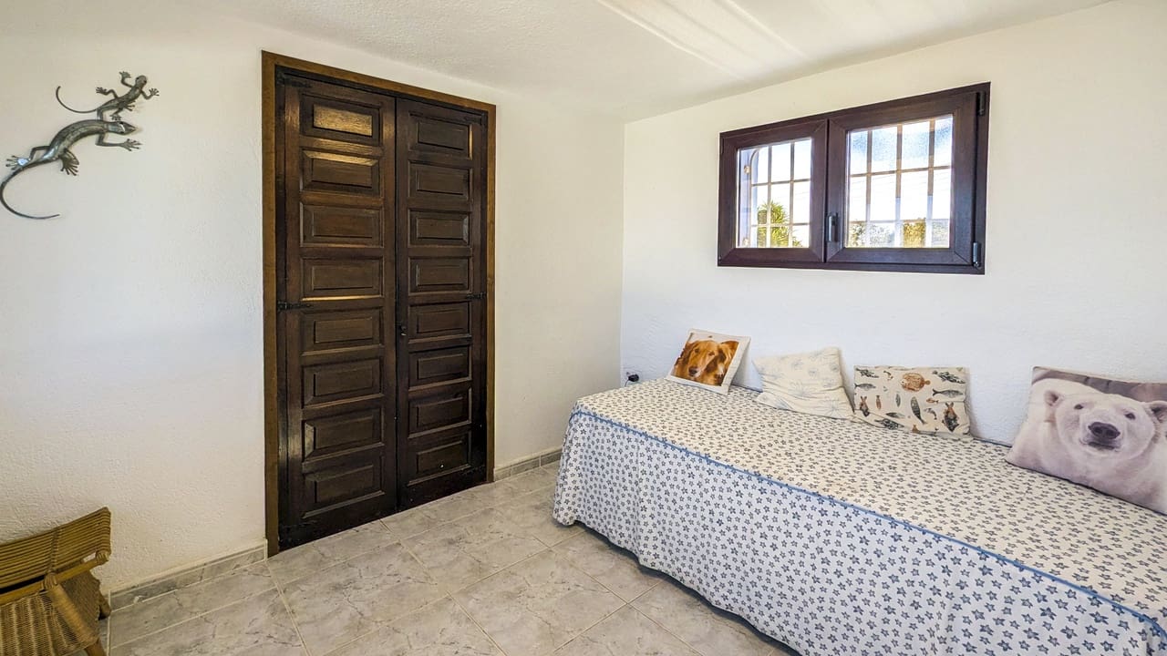 5 bedroom Villa for sale in Javea / Xabia with pool garage - € 970,000 (Ref: 9650982)