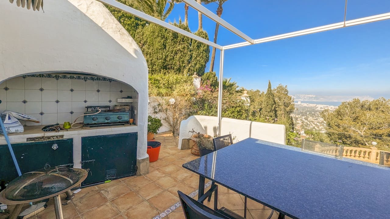 5 bedroom Villa for sale in Javea / Xabia with pool garage - € 970,000 (Ref: 9650982)