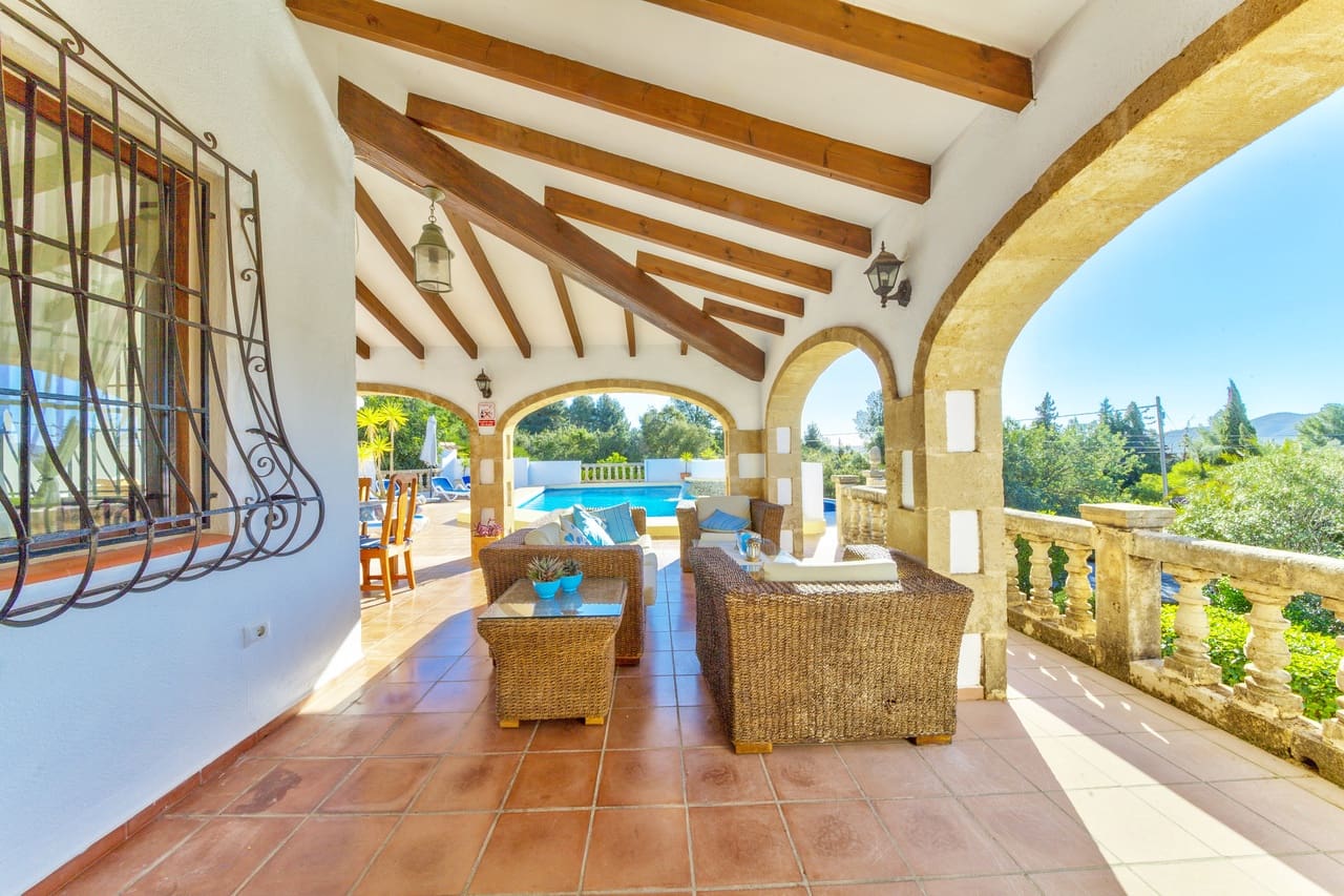 4 sypialnia Willa na sprzedaż w Javea / Xabia z basenem garażem - 795 000 € (Ref: 9715381)