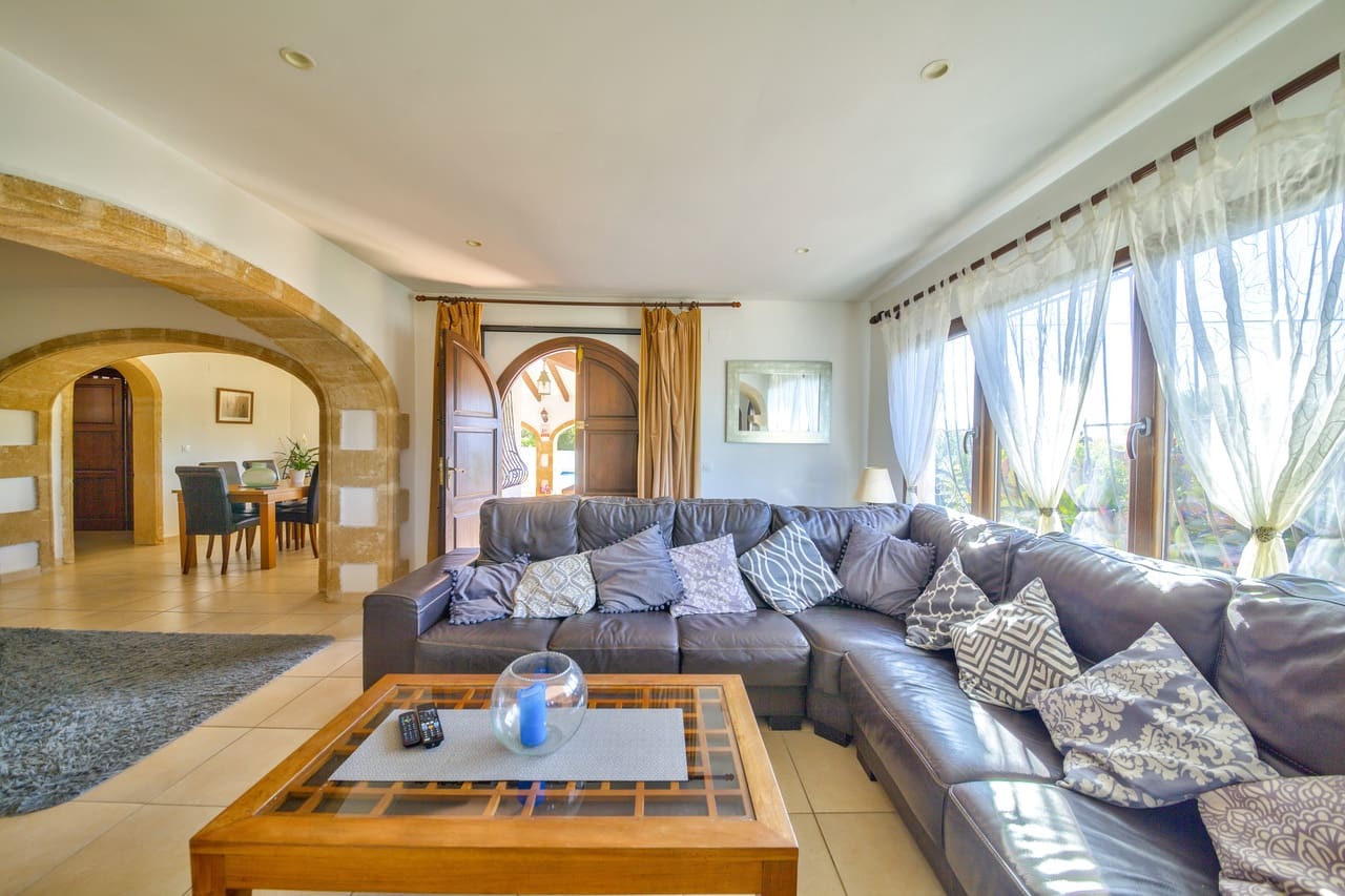 4 sypialnia Willa na sprzedaż w Javea / Xabia z basenem garażem - 795 000 € (Ref: 9715381)