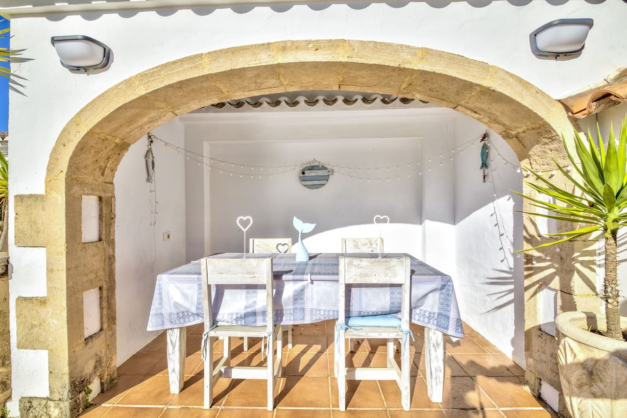 4 sypialnia Willa na sprzedaż w Javea / Xabia z basenem garażem - 795 000 € (Ref: 9715381)