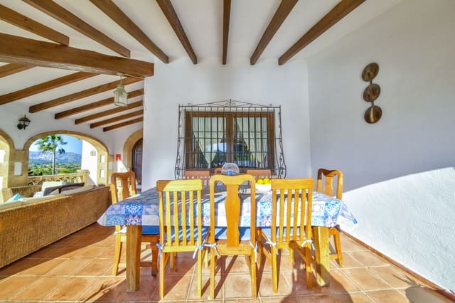 4 sypialnia Willa na sprzedaż w Javea / Xàbia z basenem garażem - 795 000 € (Ref: 9715381)