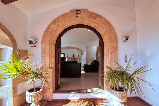 4 sypialnia Willa na sprzedaż w Javea / Xàbia z basenem garażem - 795 000 € (Ref: 9715381)