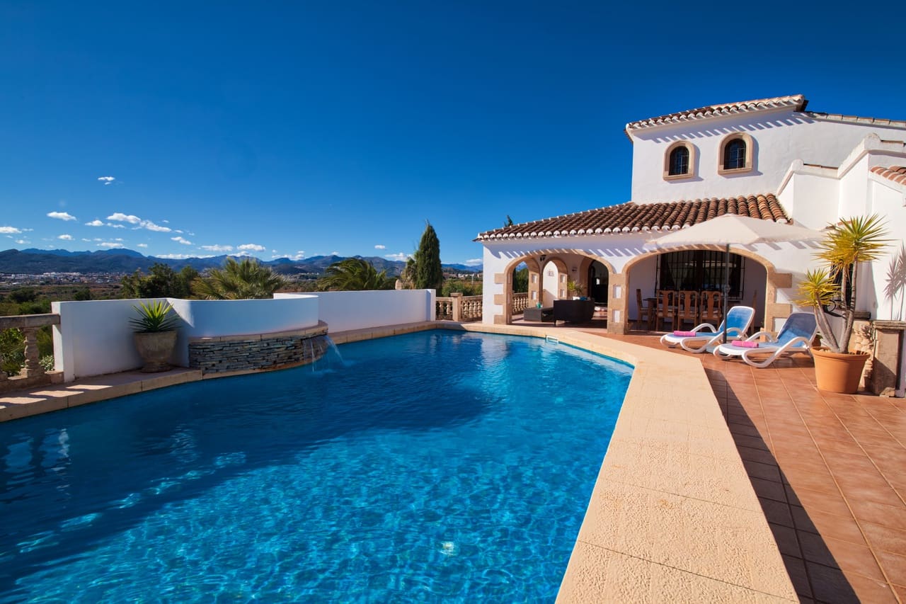 4 sypialnia Willa na sprzedaż w Javea / Xabia z basenem garażem - 795 000 € (Ref: 9715381)