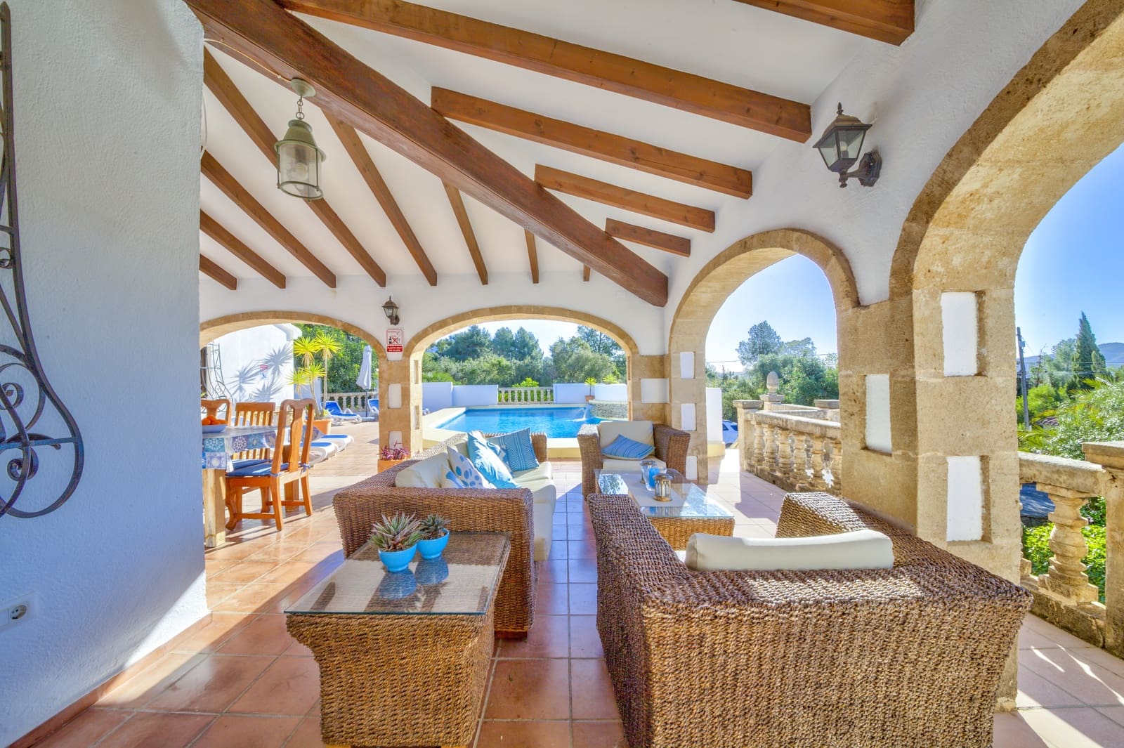 Chalet de 4 habitaciones en Javea / Xàbia en venta con piscina - 749.000 € (Ref: 9715381)