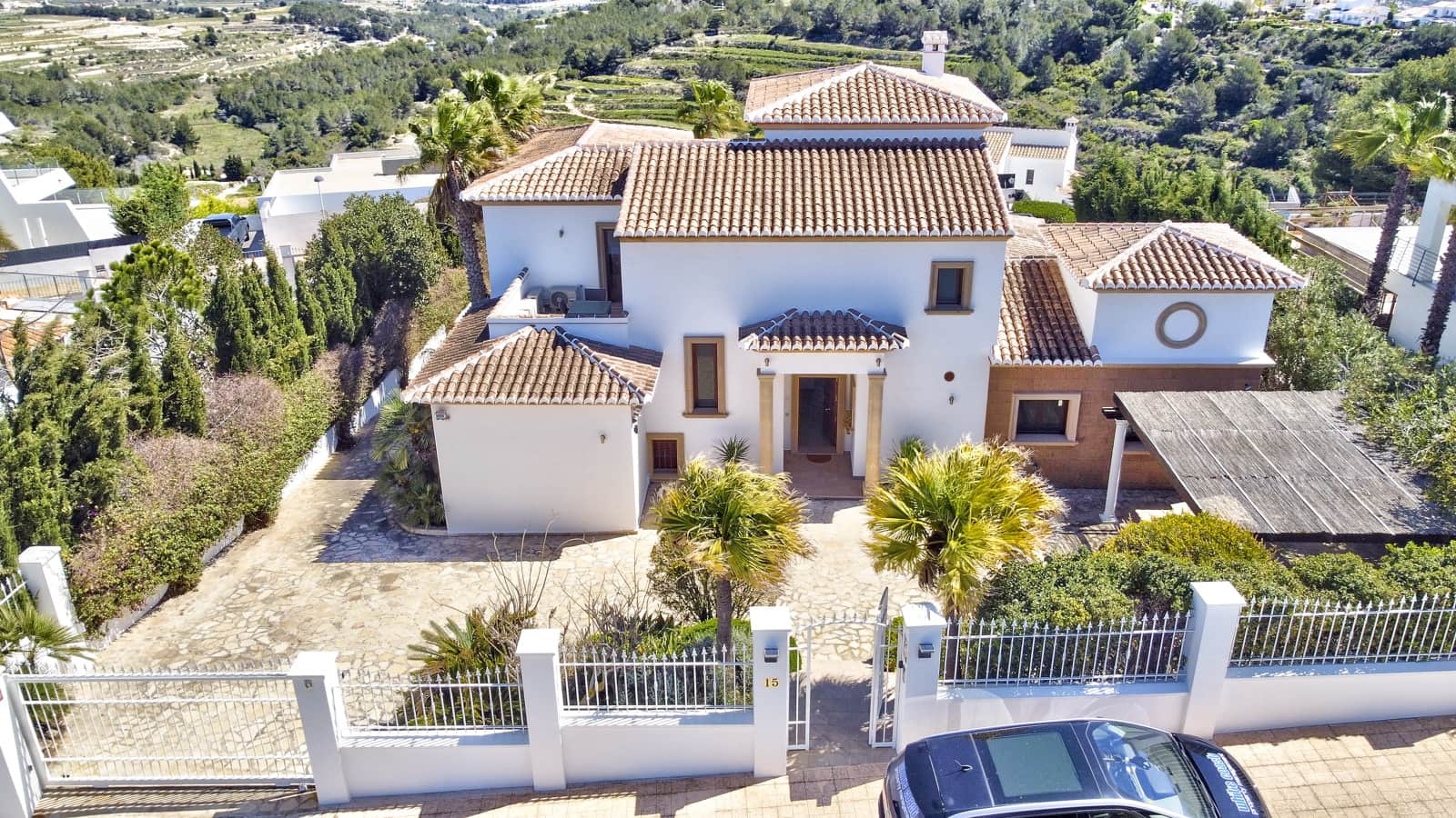 4 slaapkamer Villa te koop in Moraira met zwembad garage - € 1.400.000 (Ref: 9899827)