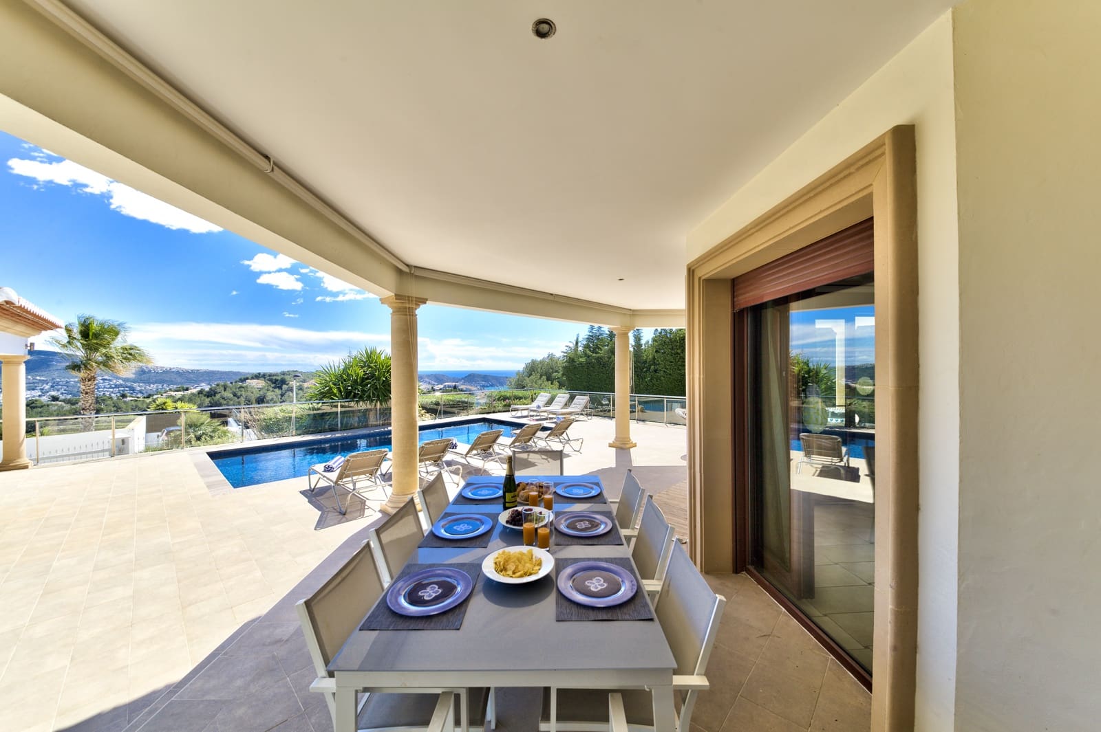 4 slaapkamer Villa te koop in Moraira met zwembad garage - € 1.400.000 (Ref: 9899827)