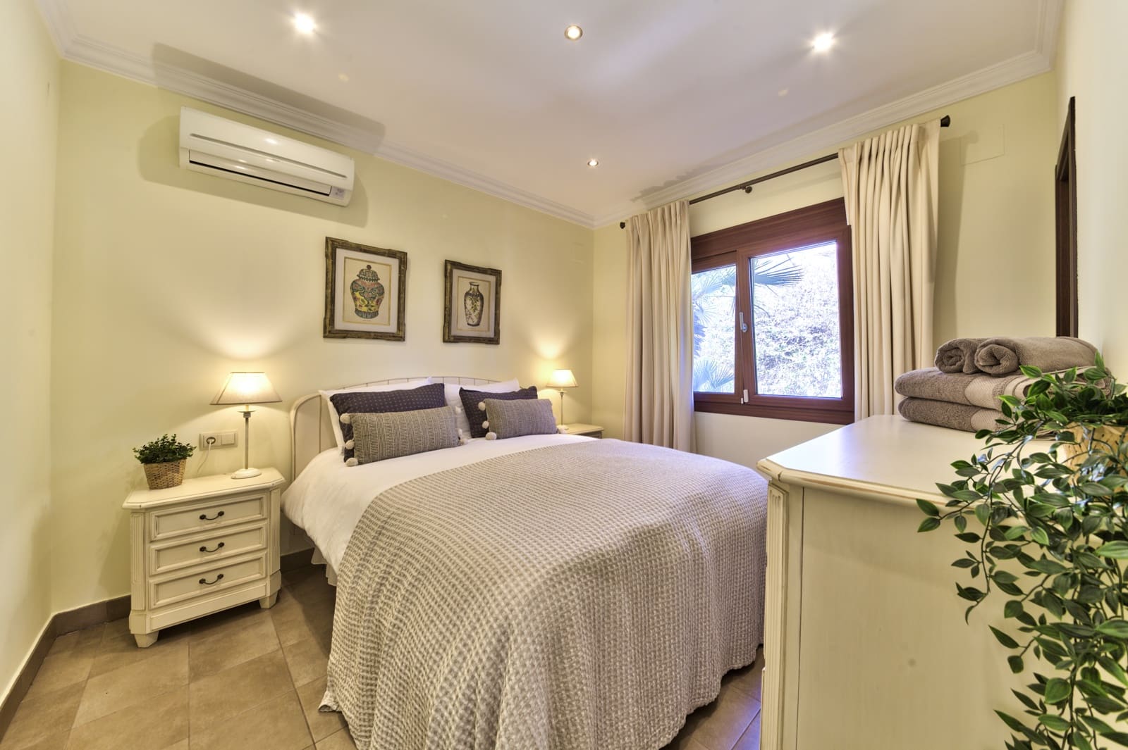 4 slaapkamer Villa te koop in Moraira met zwembad garage - € 1.400.000 (Ref: 9899827)