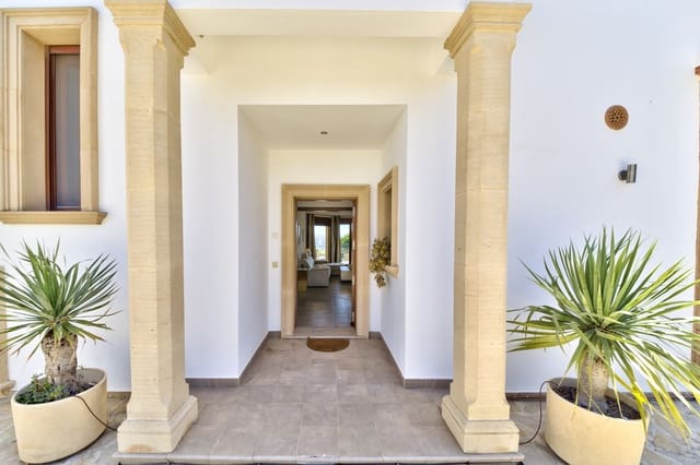 4 soverom Villa til salgs i Moraira, Teulada-Moraira med svømmebasseng garasje - € 1 400 000 (Ref: 9899827)