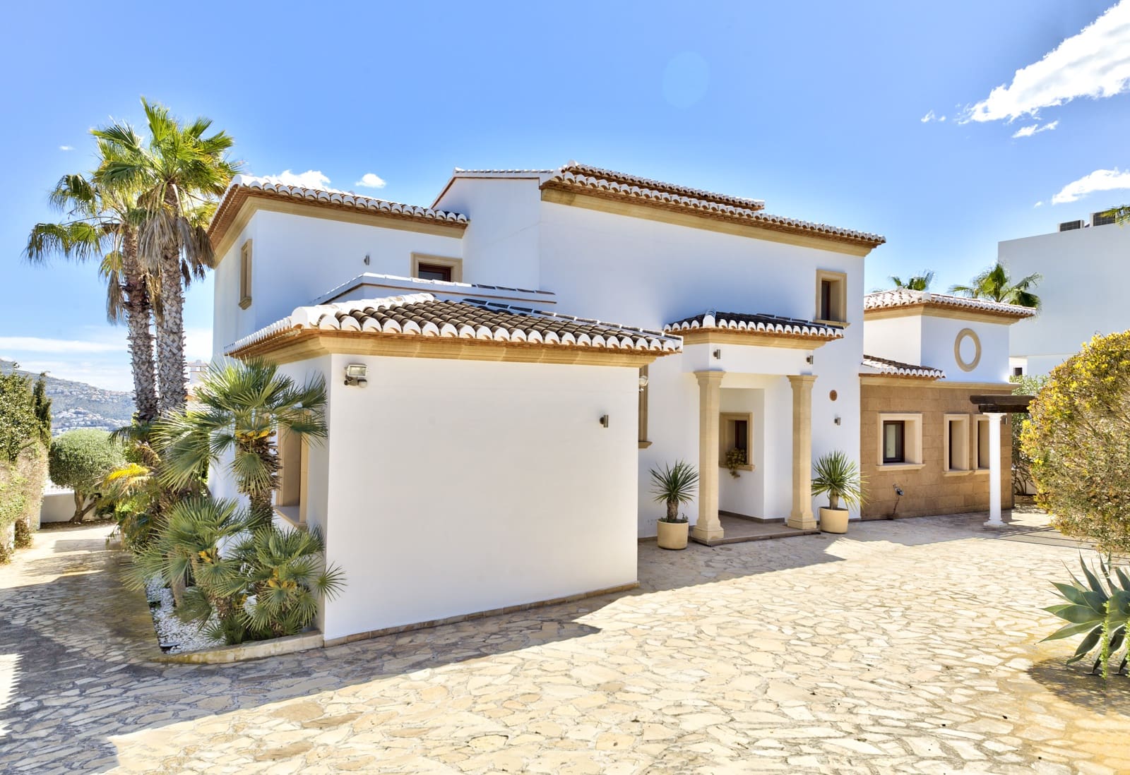 4 slaapkamer Villa te koop in Moraira met zwembad garage - € 1.400.000 (Ref: 9899827)