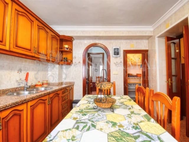 3 sovrum Hus till salu i Sayalonga - 150 000 € (Ref: 8665771)