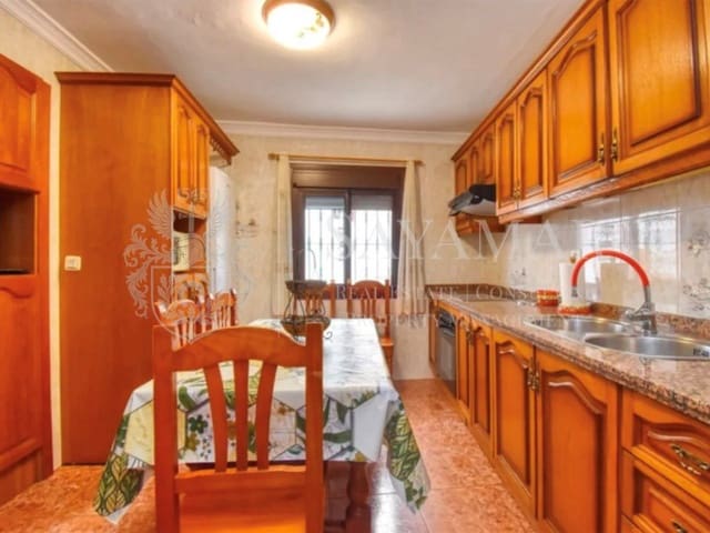 3 sovrum Hus till salu i Sayalonga - 150 000 € (Ref: 8665771)