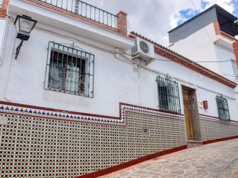 3 soveværelse Byhus til salg i Sayalonga - € 150.000 (Ref: 8665771)