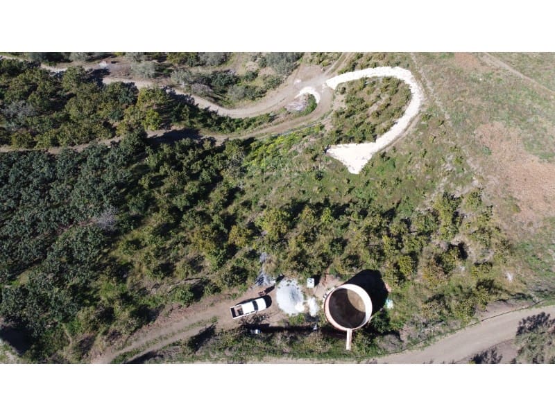 Grunde uden byggetilladelser til salg i Sayalonga - € 170.000 (Ref: 8665777)