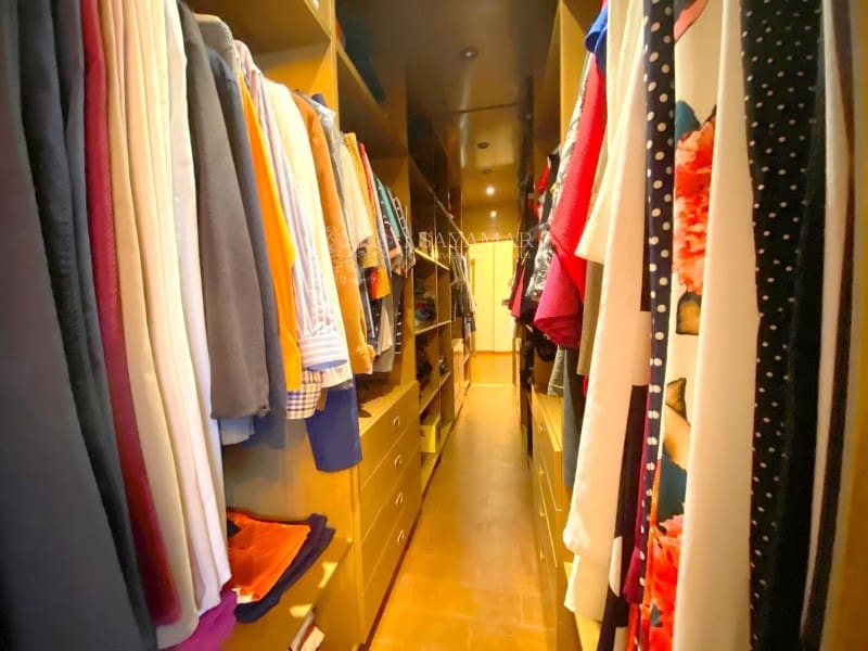 4 slaapkamer Villa te koop in Sayalonga met garage - € 575.000 (Ref: 8665785)