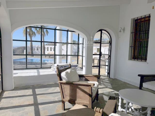 3 sovrum Villa till salu i Sayalonga - 1 250 000 € (Ref: 8665787)