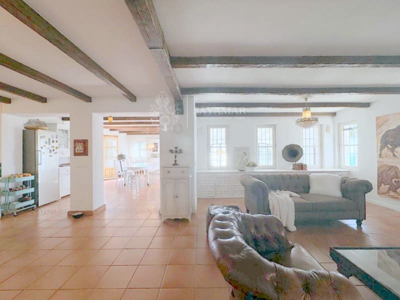 3 soveværelse Villa til salg i Sayalonga - € 1.250.000 (Ref: 8665787)