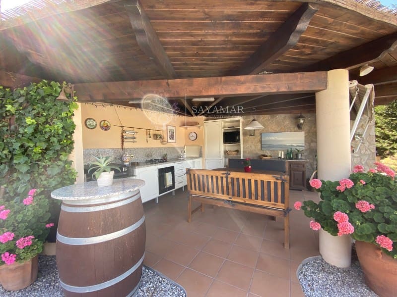 3 sovrum Villa till salu i Sayalonga med garage - 740 000 € (Ref: 8665788)