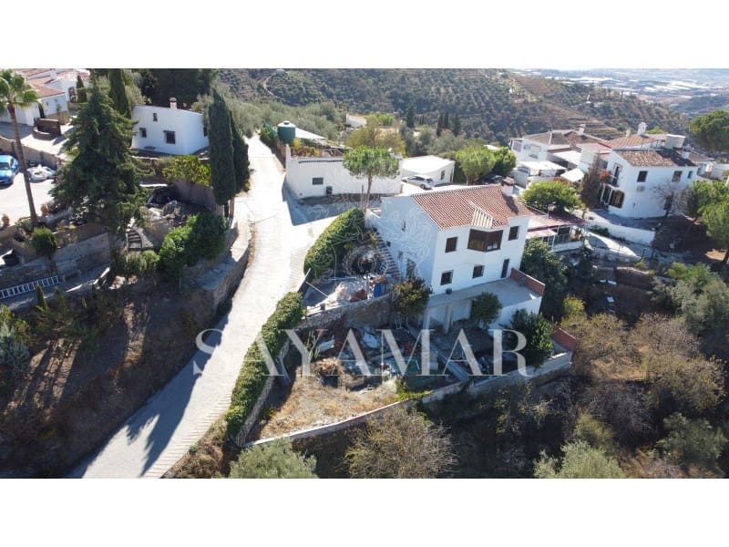 3 soveværelse Villa til salg i Sayalonga - € 234.000 (Ref: 8665798)