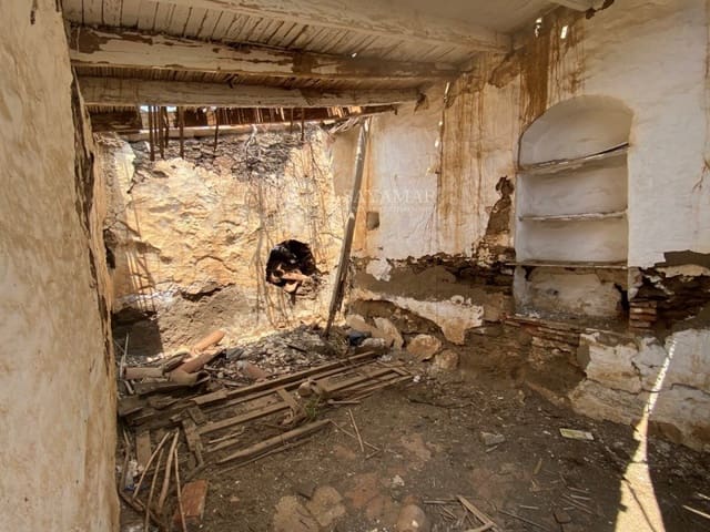 1 soveværelse Finca/Landehus til salg i Vélez-Málaga - € 110.000 (Ref: 8665799)