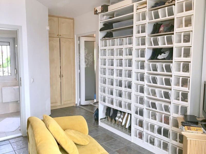 4 soverom Villa til salgs i Sayalonga med garasje - € 1 350 000 (Ref: 8665802)