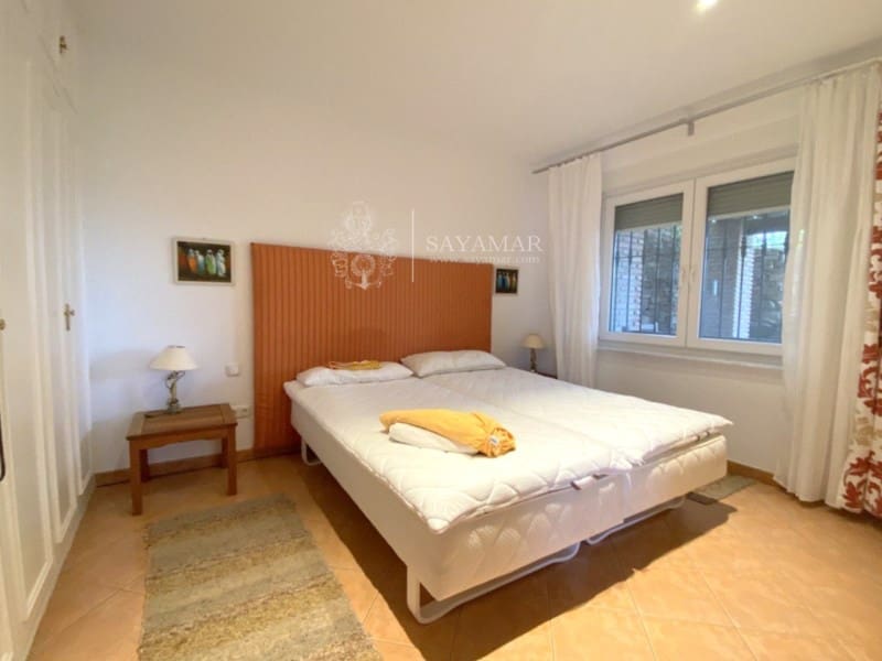 5 sypialnia Willa na sprzedaż w Sayalonga - 890 000 € (Ref: 8665803)