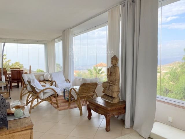 5 slaapkamer Villa te koop in Sayalonga - € 890.000 (Ref: 8665803)