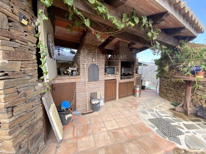 5 sypialnia Willa na sprzedaż w Sayalonga - 890 000 € (Ref: 8665803)