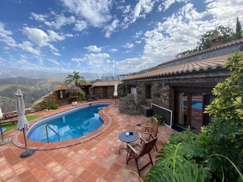 5 sypialnia Willa na sprzedaż w Sayalonga - 890 000 € (Ref: 8665803)