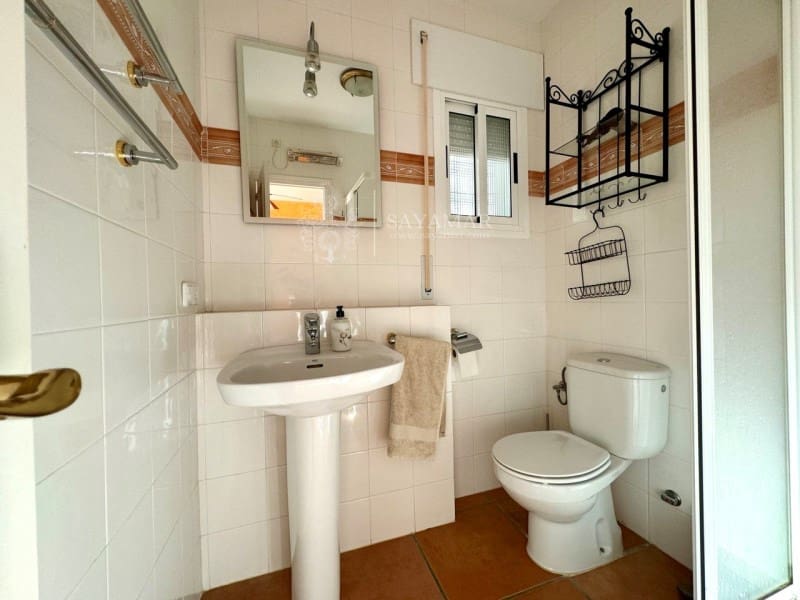 2 soverom Villa til salgs i Sayalonga med svømmebasseng - € 440 000 (Ref: 8665804)