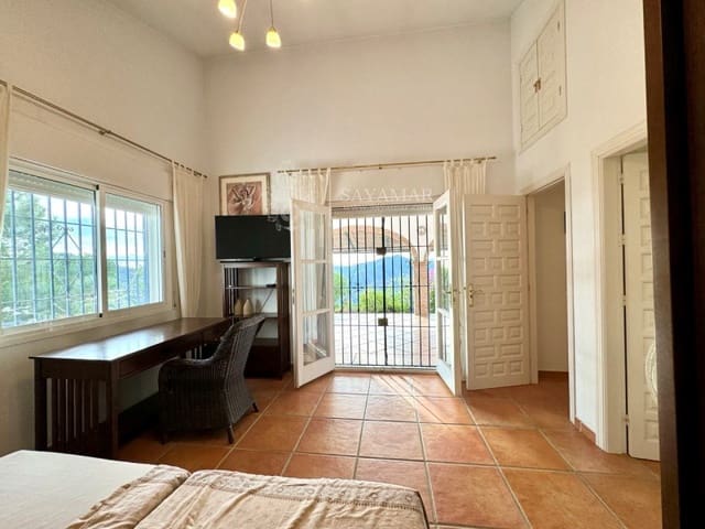 2 sovrum Villa till salu i Sayalonga med pool - 440 000 € (Ref: 8665804)