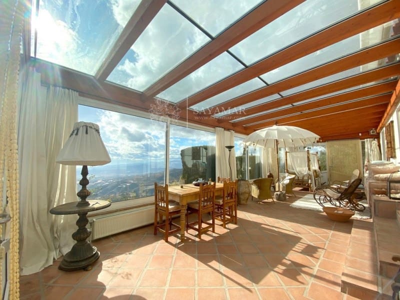 3 slaapkamer Villa te koop in Sayalonga - € 1.200.000 (Ref: 8665808)