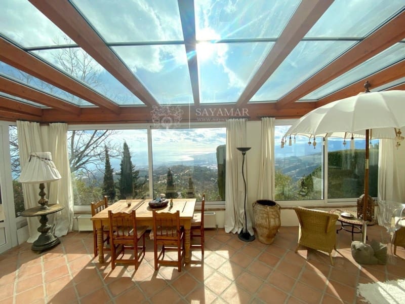 3 slaapkamer Villa te koop in Sayalonga - € 1.200.000 (Ref: 8665808)