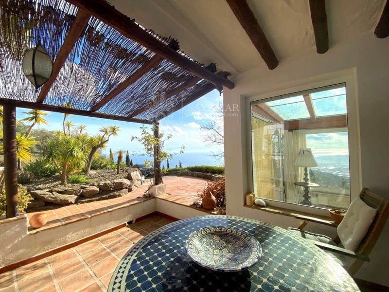 3 slaapkamer Villa te koop in Sayalonga - € 1.200.000 (Ref: 8665808)