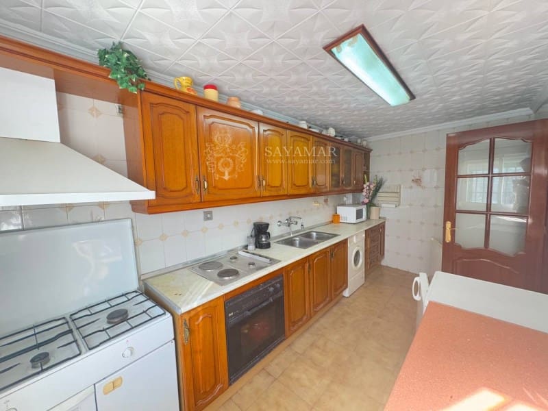 5 Zimmer Haus zu verkaufen in Sayalonga - 180.000 € (Ref: 8685259)