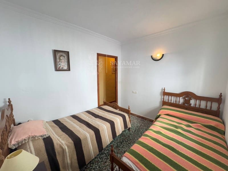 5 Zimmer Haus zu verkaufen in Sayalonga - 180.000 € (Ref: 8685259)