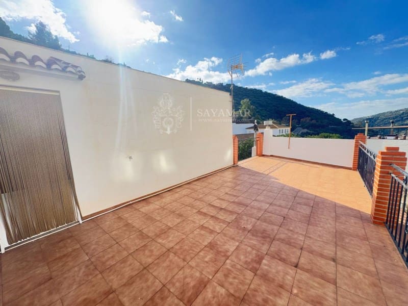 5 Zimmer Haus zu verkaufen in Sayalonga - 180.000 € (Ref: 8685259)