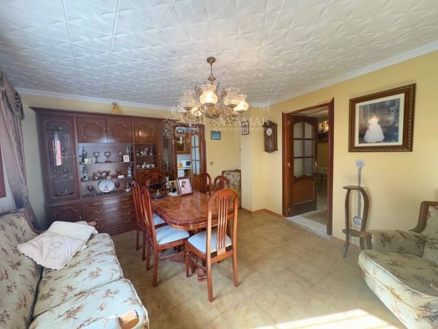 5 soverom Hus til salgs i Sayalonga - € 180 000 (Ref: 8685259)