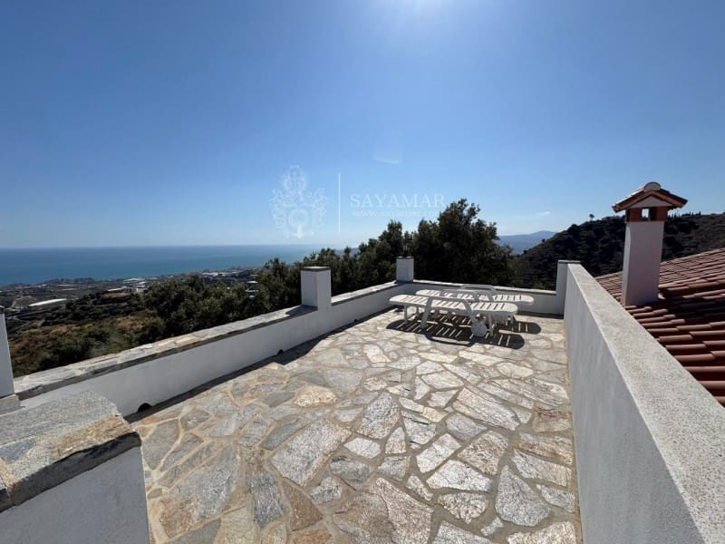 2 soveværelse Villa til salg i Sayalonga - € 365.000 (Ref: 8780396)