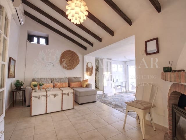 2 sovrum Villa till salu i Sayalonga - 365 000 € (Ref: 8780396)