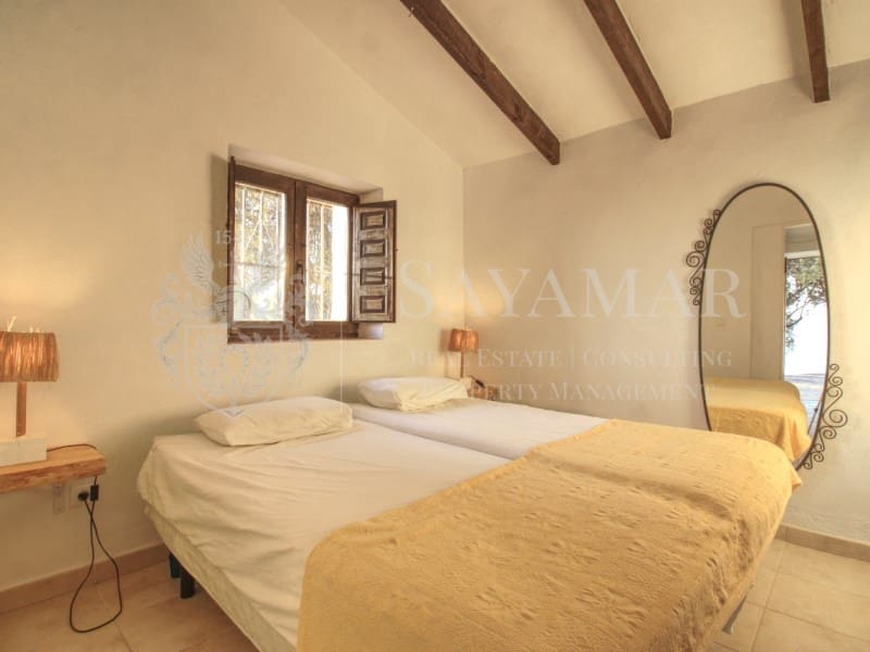 2 soveværelse Villa til salg i Sayalonga - € 365.000 (Ref: 8780396)