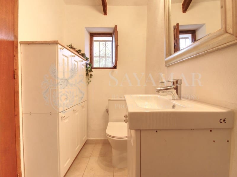 2 soveværelse Villa til salg i Sayalonga - € 365.000 (Ref: 8780396)