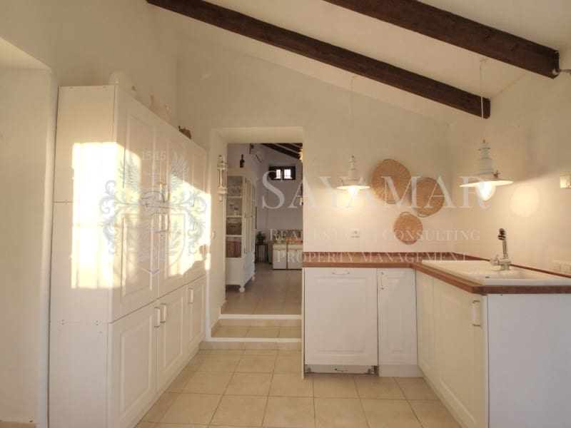 2 soveværelse Villa til salg i Sayalonga - € 365.000 (Ref: 8780396)