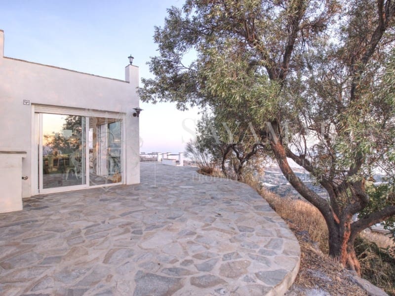 2 soveværelse Villa til salg i Sayalonga - € 365.000 (Ref: 8780396)