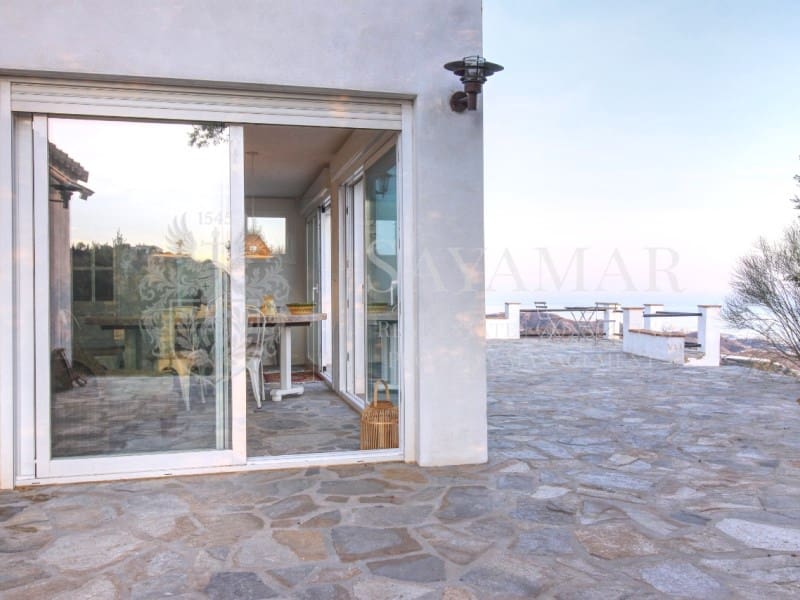 2 soveværelse Villa til salg i Sayalonga - € 365.000 (Ref: 8780396)