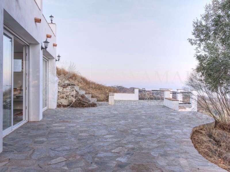 2 soveværelse Villa til salg i Sayalonga - € 365.000 (Ref: 8780396)