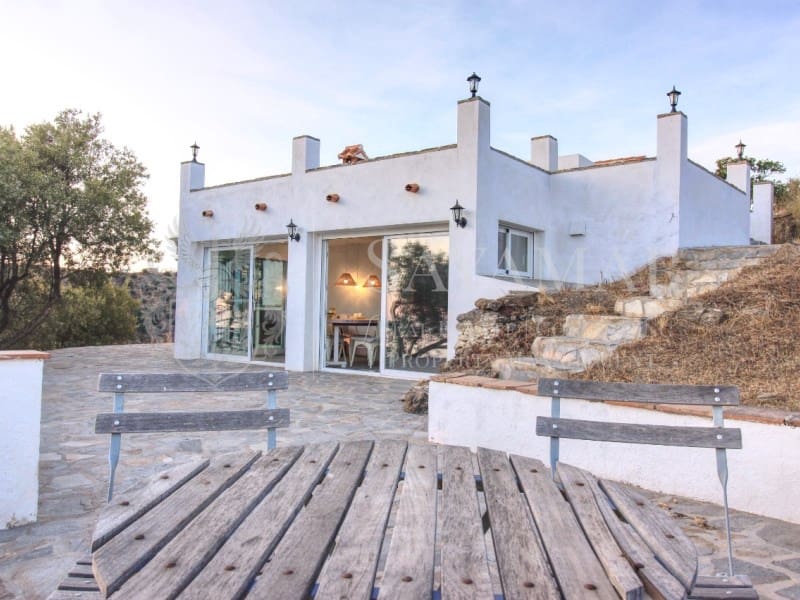 2 soveværelse Villa til salg i Sayalonga - € 365.000 (Ref: 8780396)