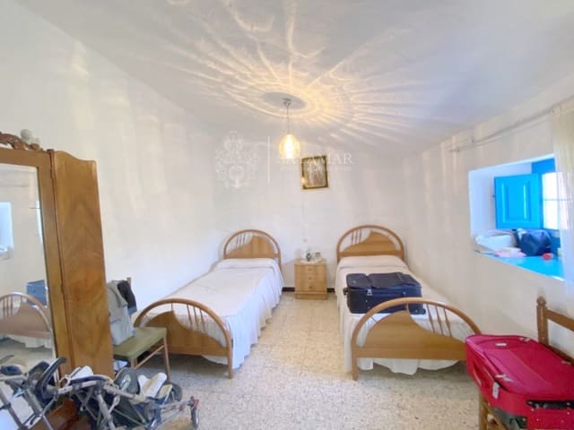 4 soveværelse Byhus til salg i Corumbela, Sayalonga - € 83.000 (Ref: 8847816)