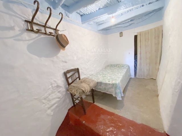 4 soveværelse Byhus til salg i Corumbela, Sayalonga - € 83.000 (Ref: 8847816)