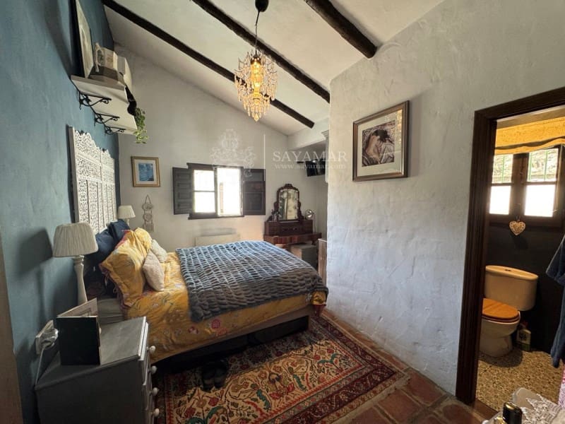 3 bedroom Villa for sale in Archez - € 395,000 (Ref: 8937644)